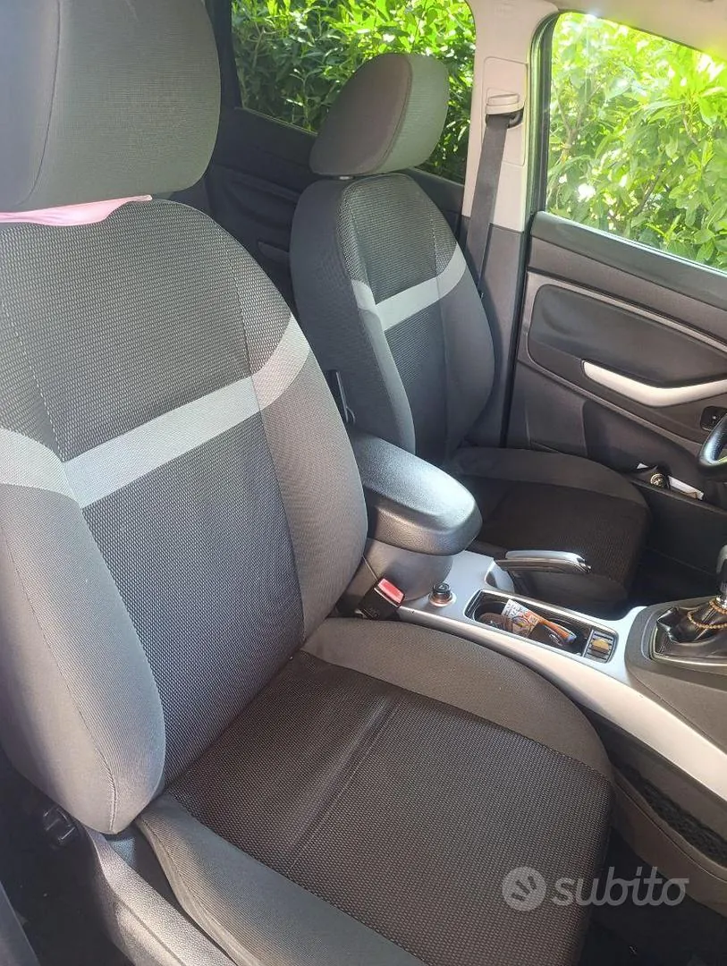 Ford Kuga 2010 photo 4