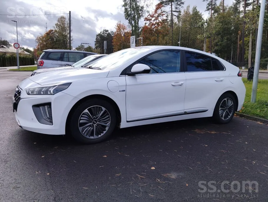 Hyundai Ioniq 2021 photo 2