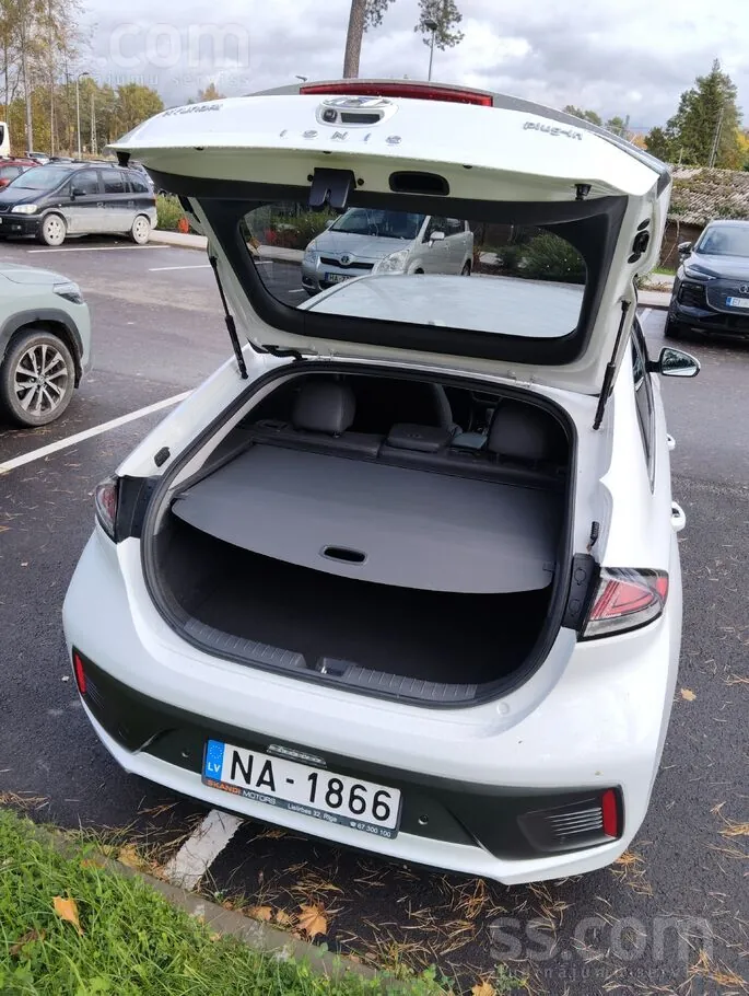 Hyundai Ioniq 2021 photo 3