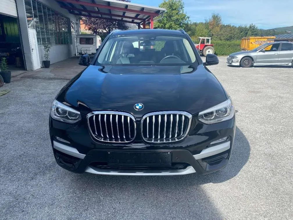 BMW X3 2018 photo 2