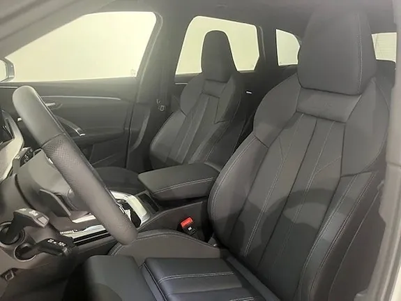 Audi Q5 2025 photo 5