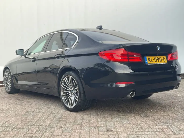 BMW 5-Serie 2018 photo 2