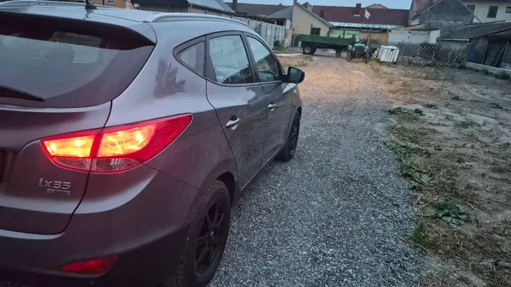 Hyundai Ix35 2012 photo 3