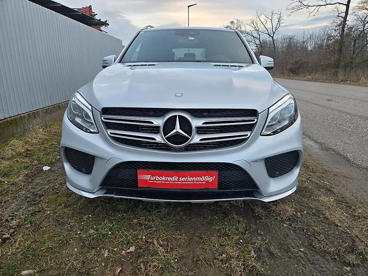 Mercedes-Benz Gle-Class 2017 photo 2