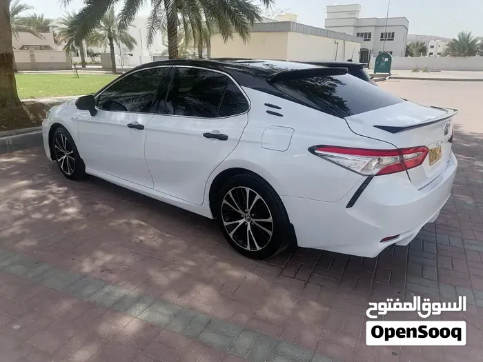 Toyota Camry 2019 photo 3