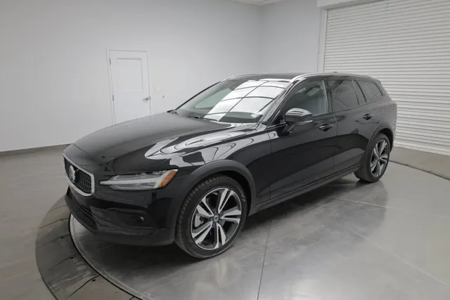Volvo V60 Cross Country 2024 photo 4