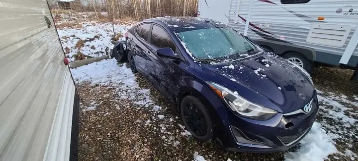 Hyundai Elantra 2015 photo 3