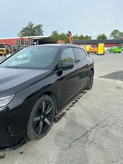 BMW Ix 2023 photo 3