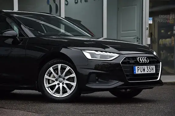 Audi A4 2020 photo 2