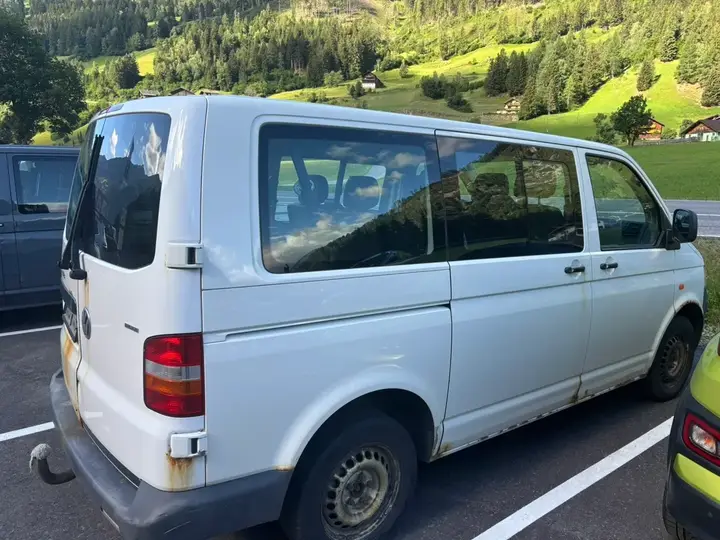 Volkswagen Caravelle 2007 photo 3