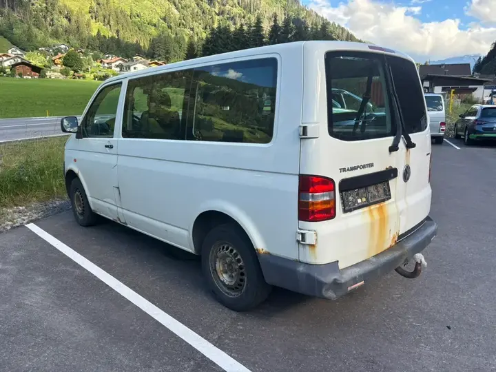 Volkswagen Caravelle