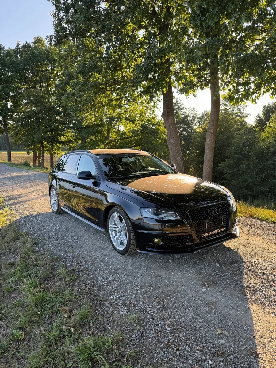 Audi A4 2010 photo 3