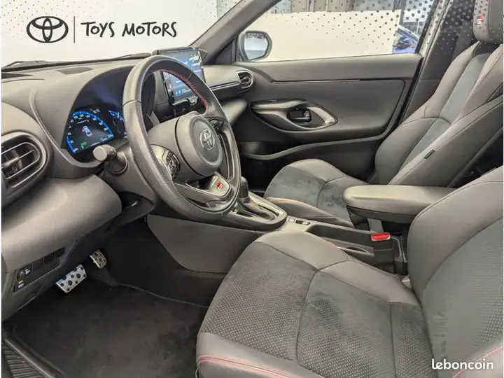 Toyota Yaris Cross 2023 photo 3