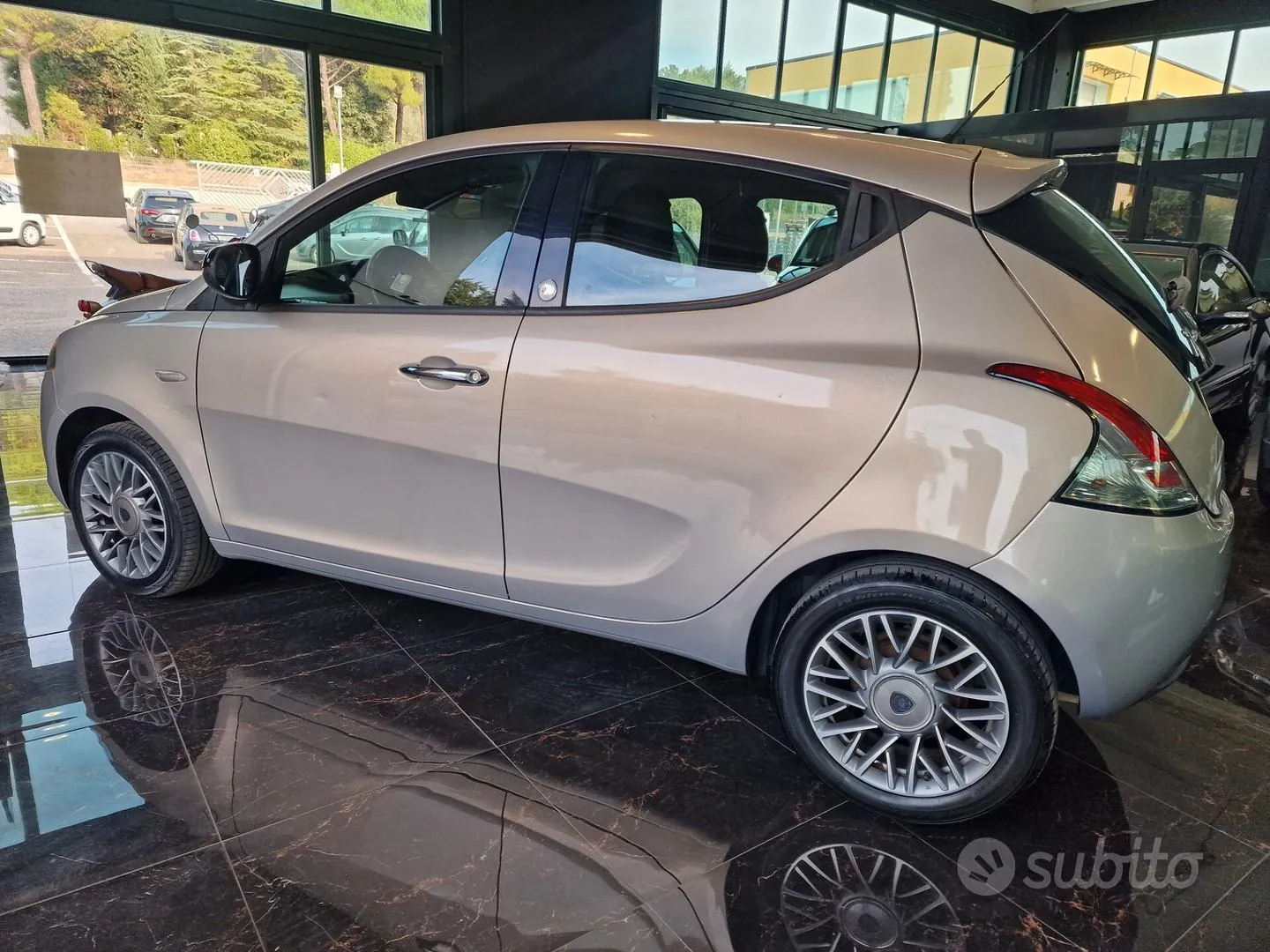 Lancia Ypsilon 2012 photo 5