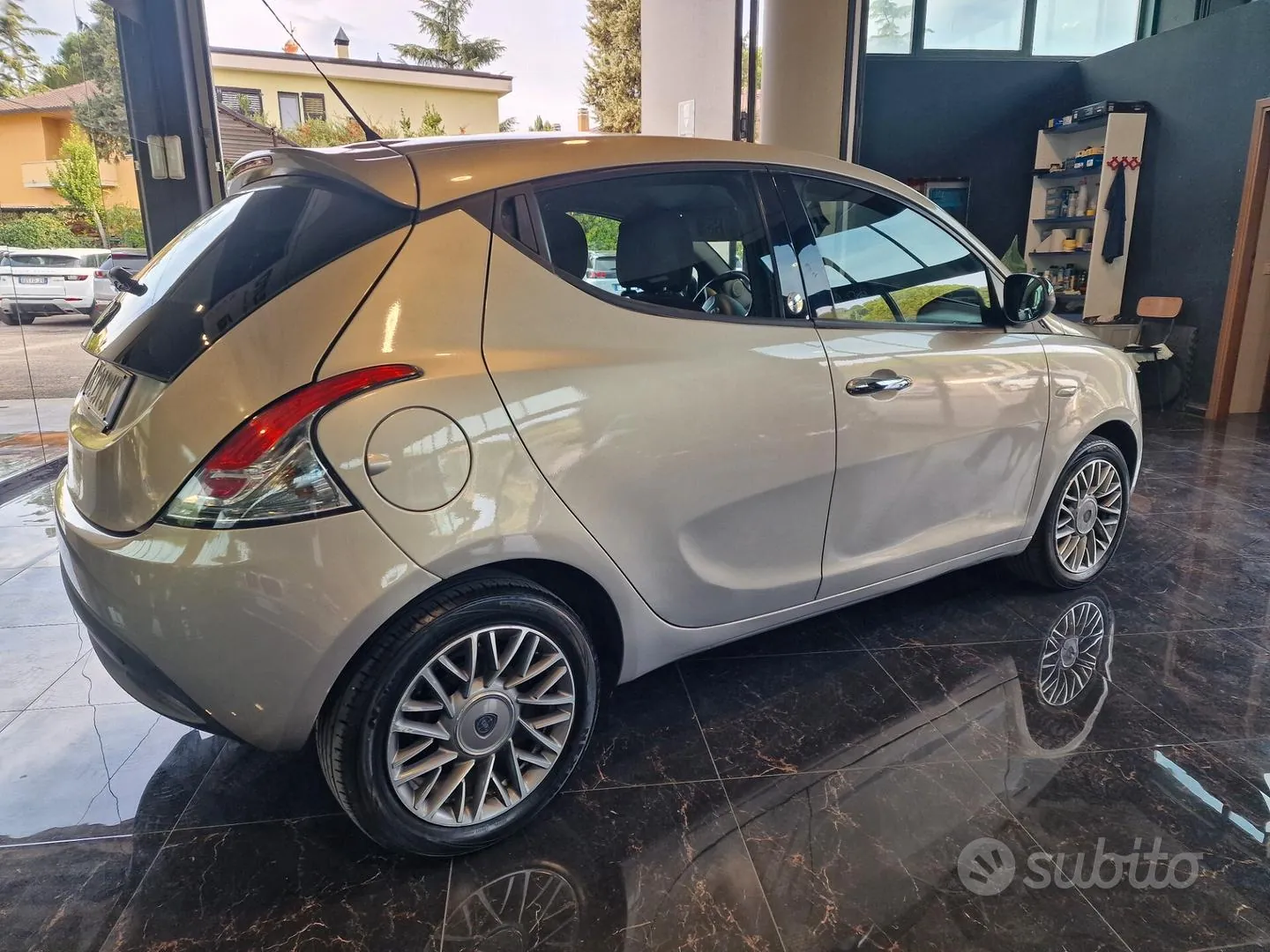 Lancia Ypsilon 2012 photo 4