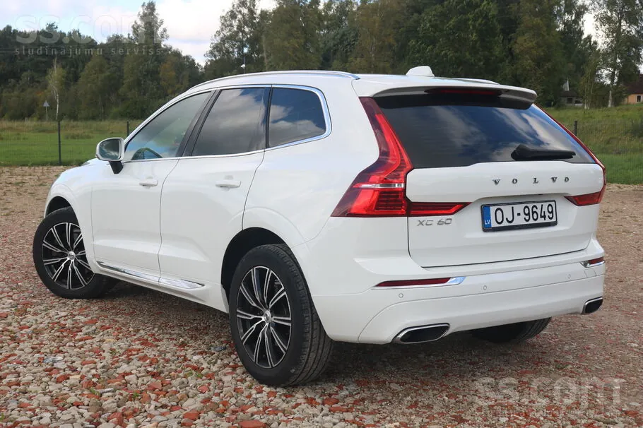 Volvo Xc60 2017 photo 2