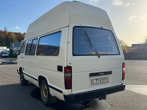 Toyota Hiace 1989 photo 5