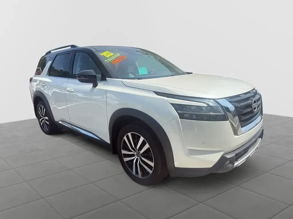 Nissan Pathfinder 2023 photo 3