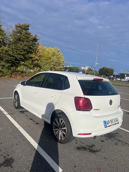 Volkswagen Polo 2015 photo 3