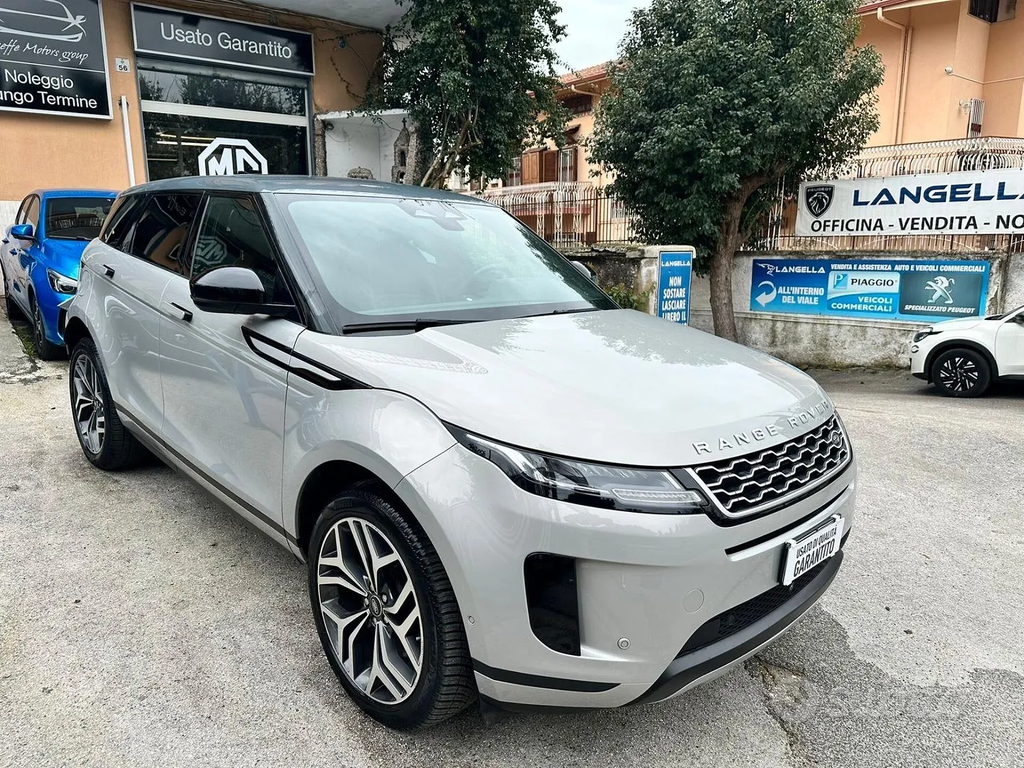 Land Rover Range Rover Evoque 2021 photo 2