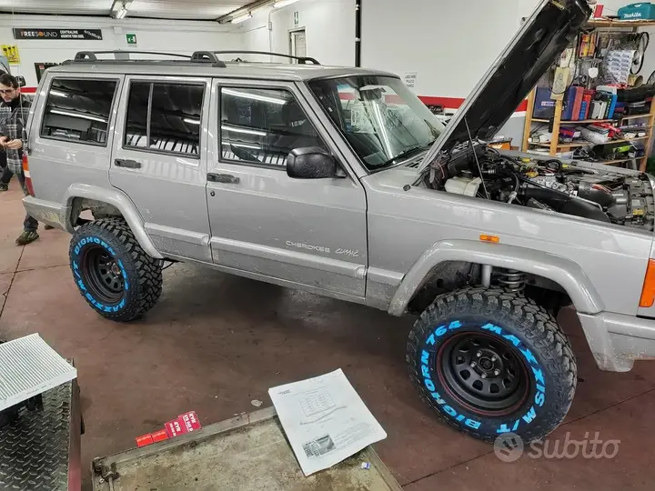 Jeep Cherokee