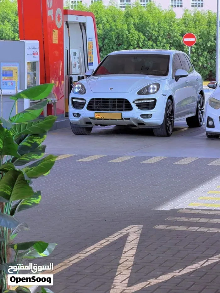 Porsche Cayenne S 2012 photo 5