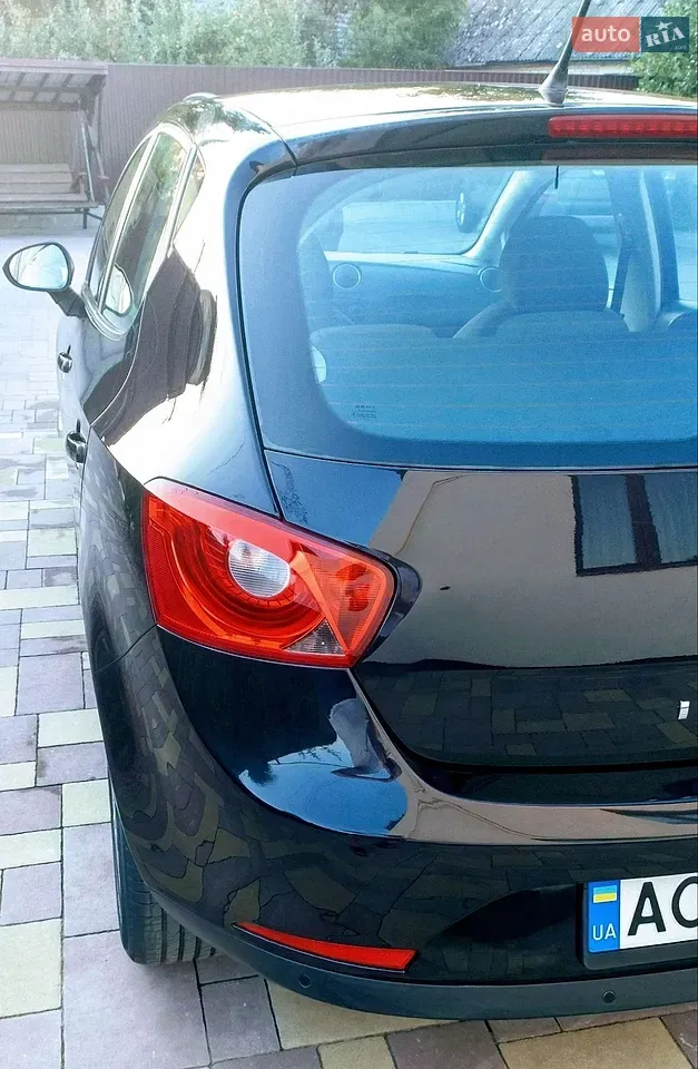 Seat Ibiza 2010 photo 3