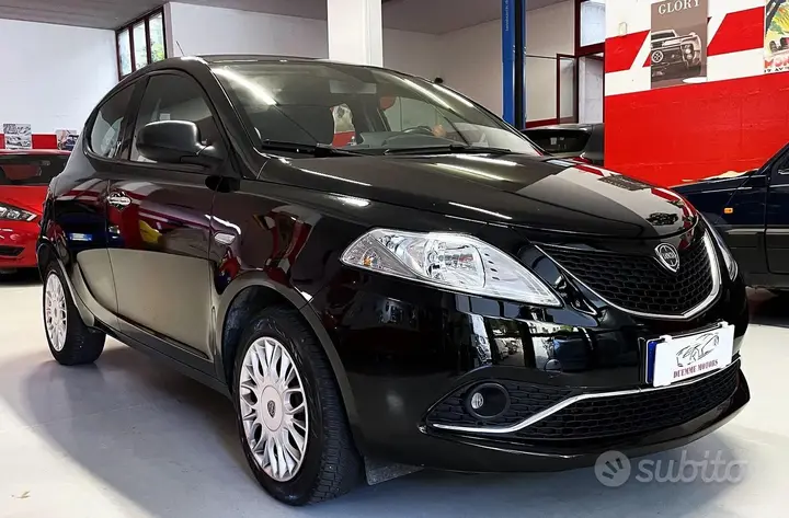 Lancia Ypsilon 2019 photo 2