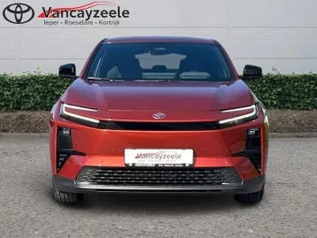 Toyota C-Hr photo 2