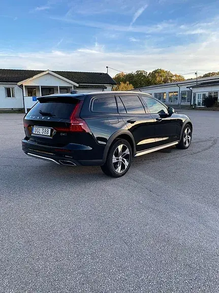 Volvo V60 Cross Country 2020 photo 3