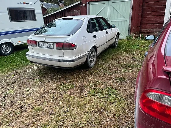 Saab 9-3 2000 photo 2