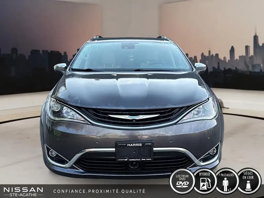 Chrysler Pacifica 2018 photo 2