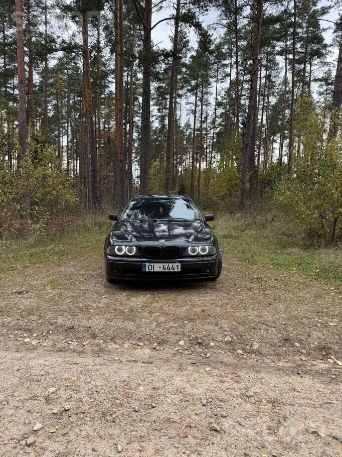 BMW 525 2003 photo 2