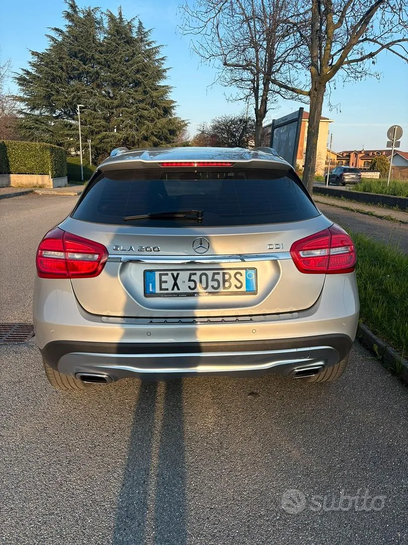Mercedes-Benz Gla 2014 photo 2