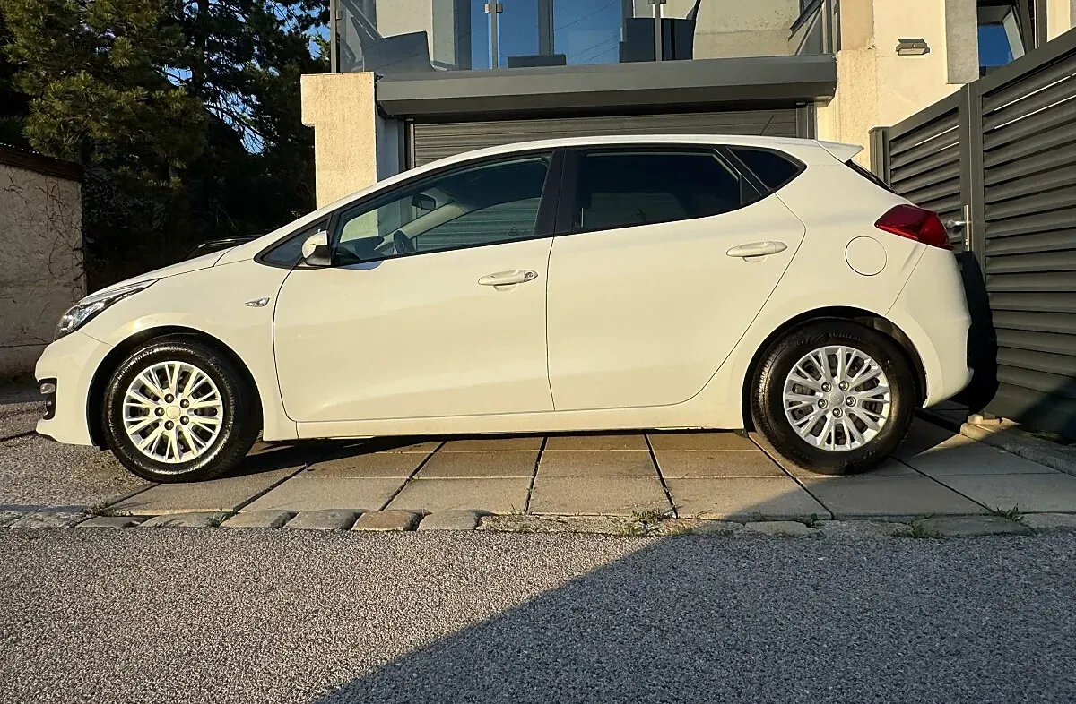 Kia Ceed 2015 photo 3