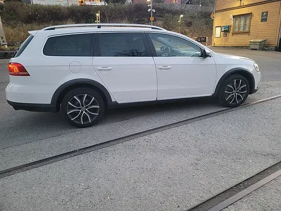 Volkswagen Passat 2014 photo 3