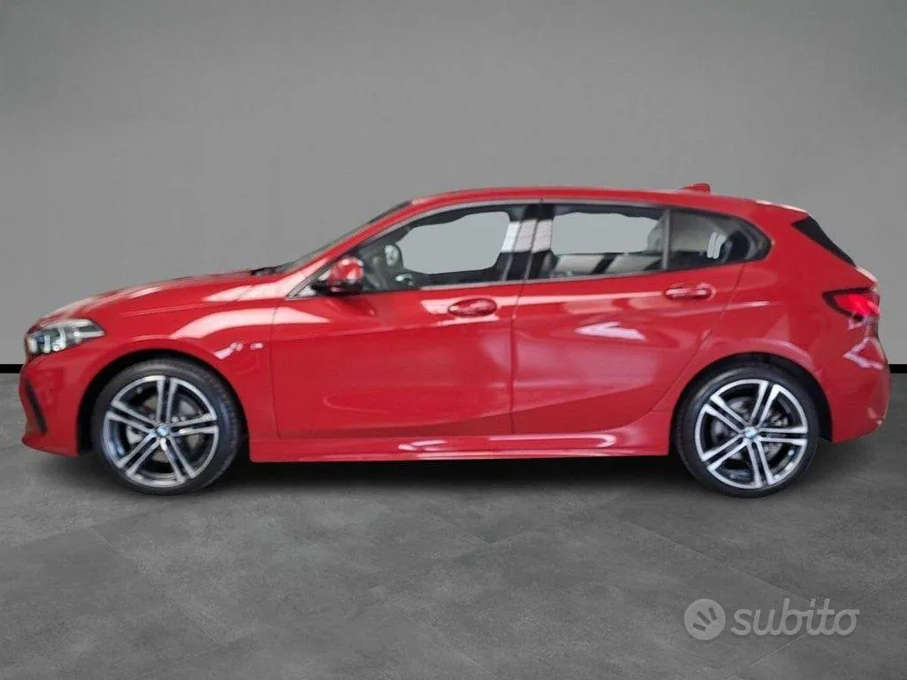 BMW 118D 2022 photo 3