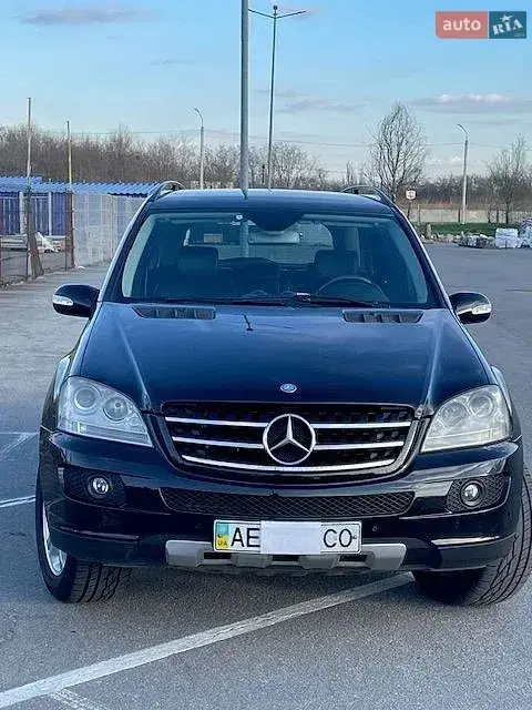 Mercedes-Benz M-Class 2006 photo 3
