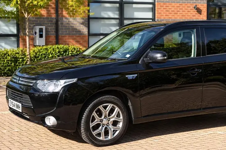 Mitsubishi Outlander 2014 photo 5