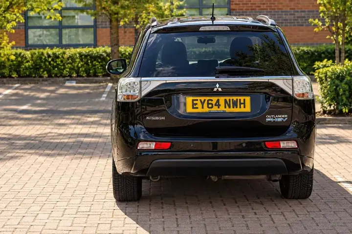 Mitsubishi Outlander 2014 photo 4