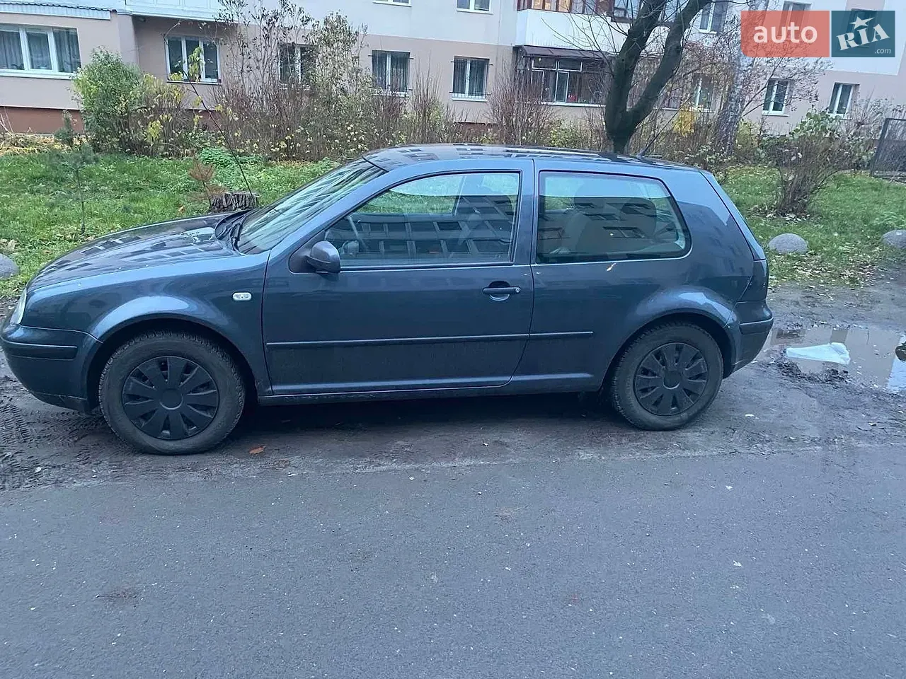 Volkswagen Golf 2003 photo 2