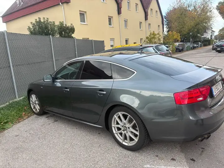 Audi A5 2012 photo 3