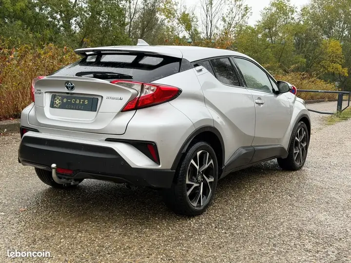 Toyota C-Hr 2019 photo 4