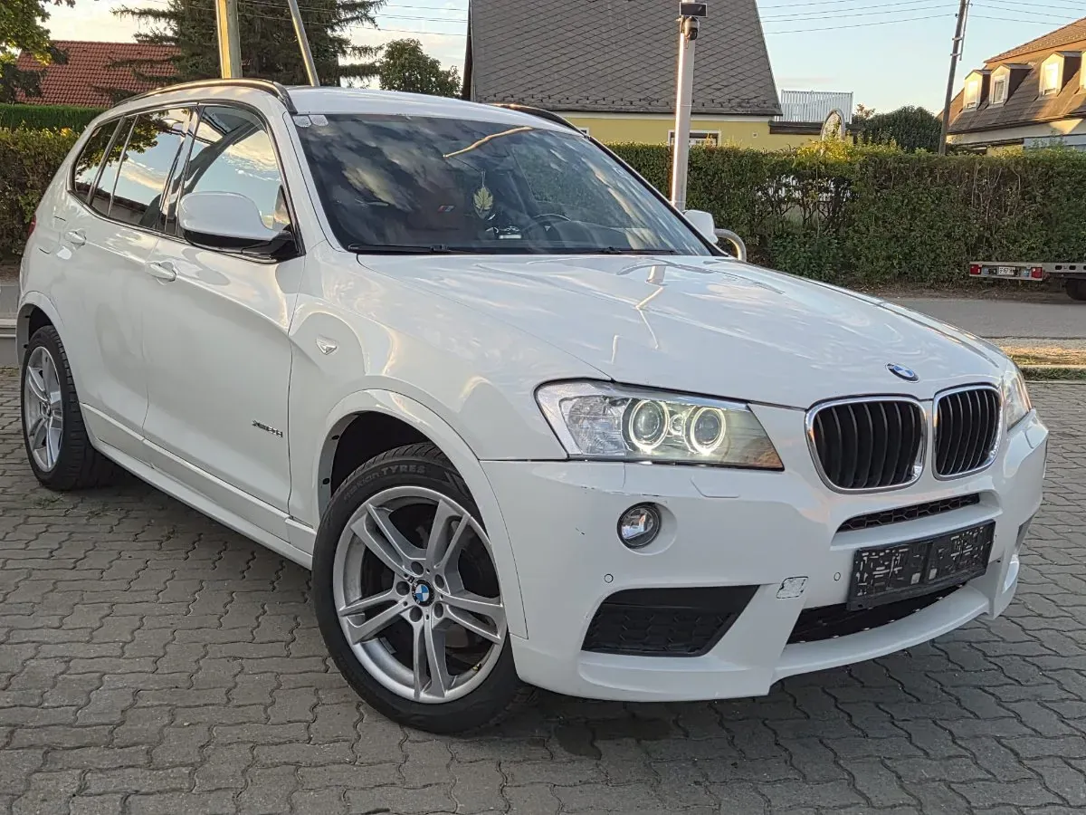 BMW X3 2013 photo 2