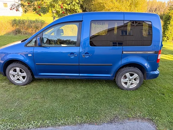 Volkswagen Caddy 2009 photo 2