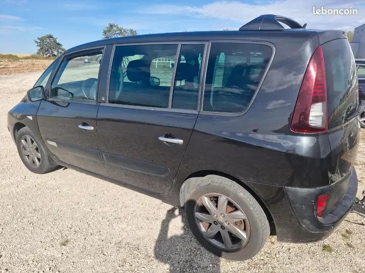 Renault Espace 2011 photo 2