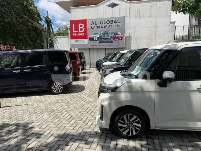 Toyota Roomy 2023 photo 4