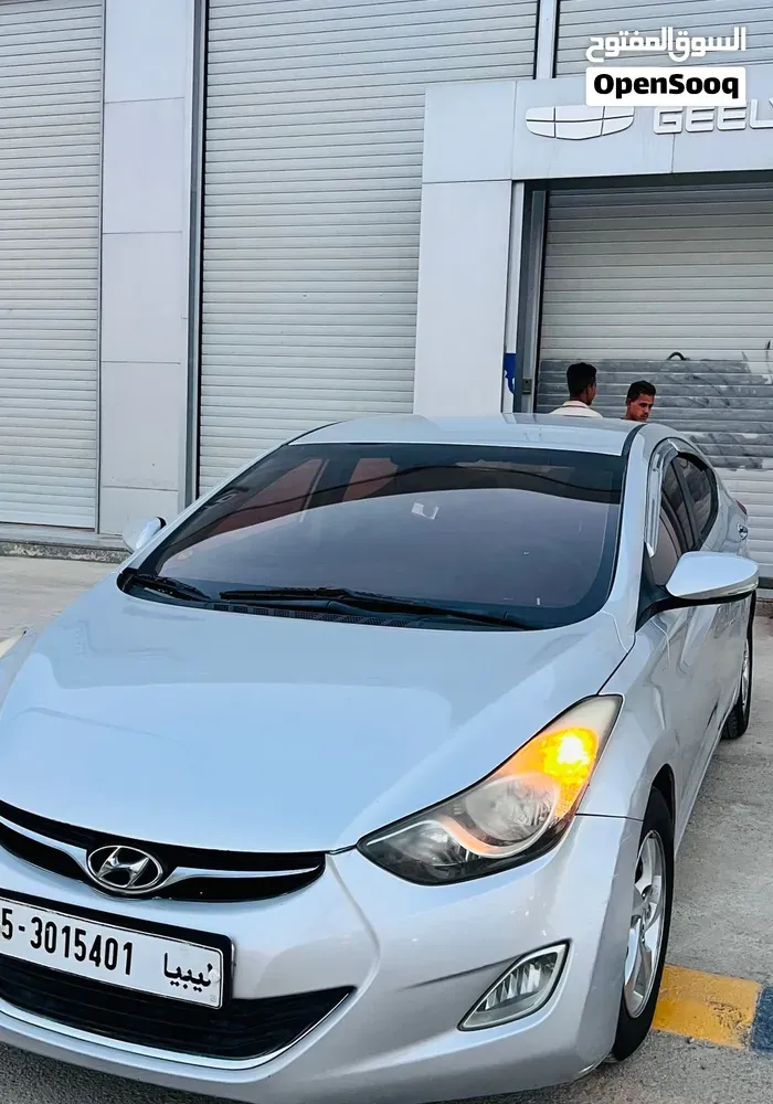 Hyundai Elantra 2012 photo 2
