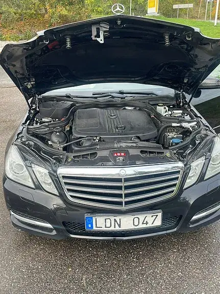 Mercedes-Benz E 220 2012 photo 4