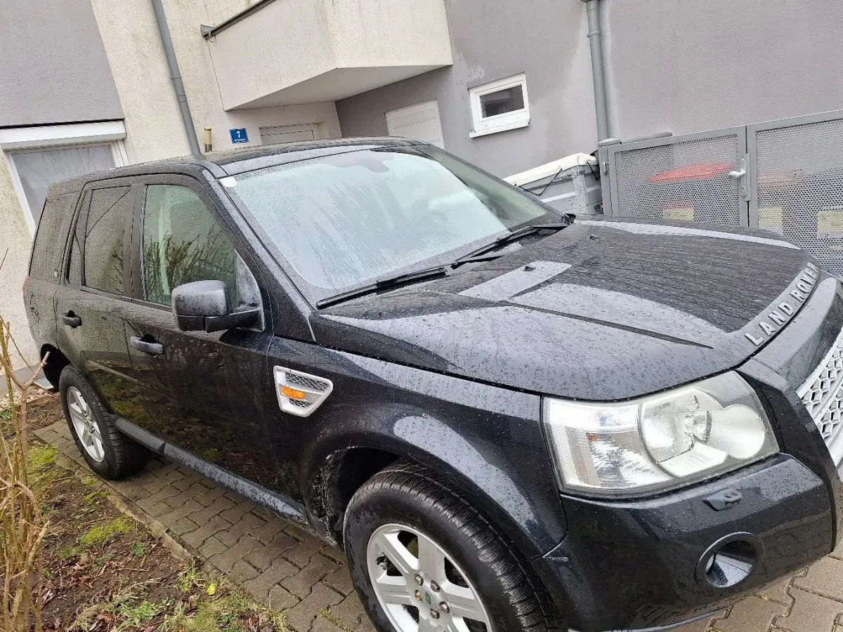 Land Rover Freelander 2008 photo 2